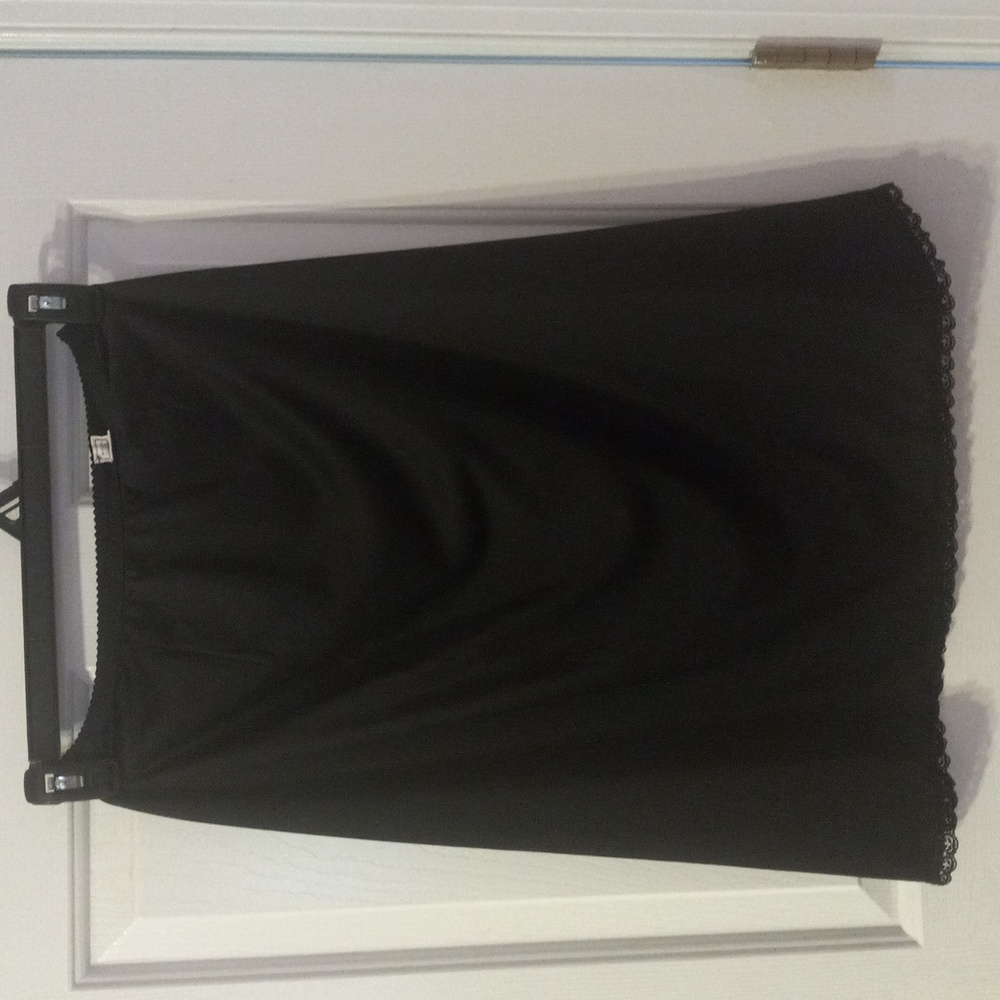 Ladies shadowline half slip
